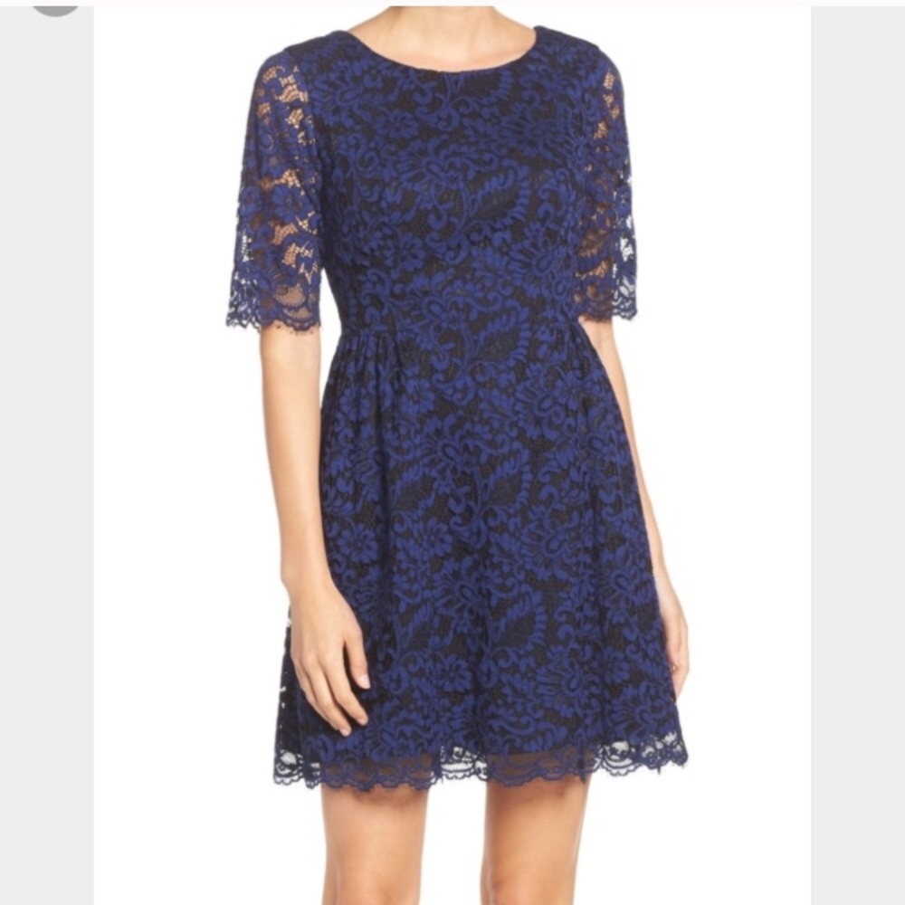 Vince Camuto Lace Short Sleeve Lace Dress NWT